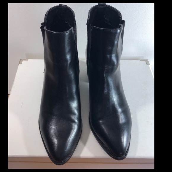 Vegan leather ankle booty - Picture 3 of 7